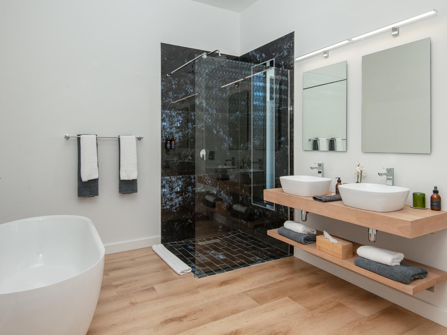 Glow Boutique Suites & Guesthouse Херманус Номер фото