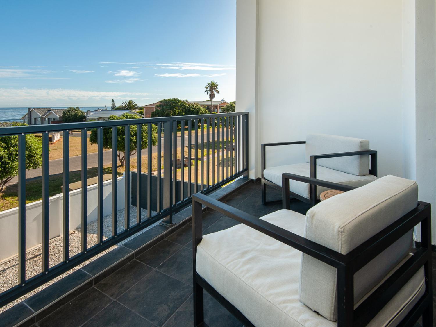 Glow Boutique Suites & Guesthouse Херманус Номер фото