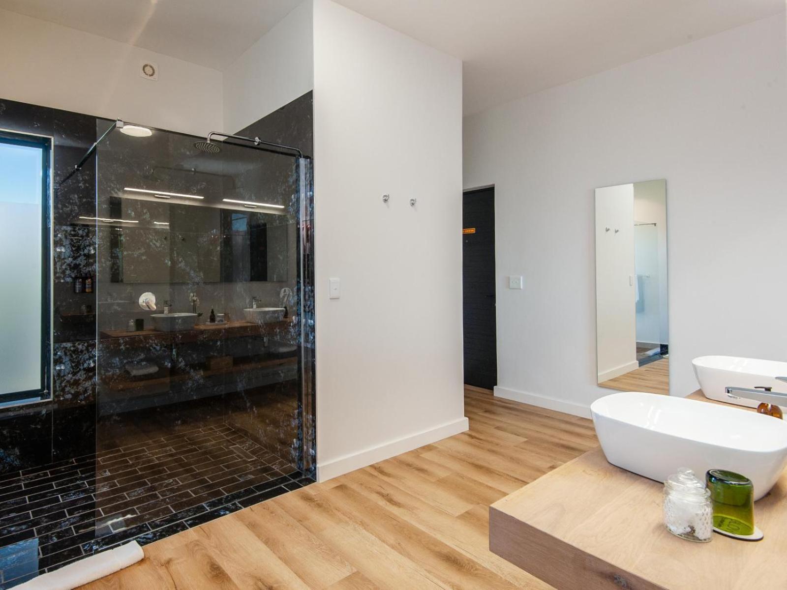 Glow Boutique Suites & Guesthouse Херманус Номер фото
